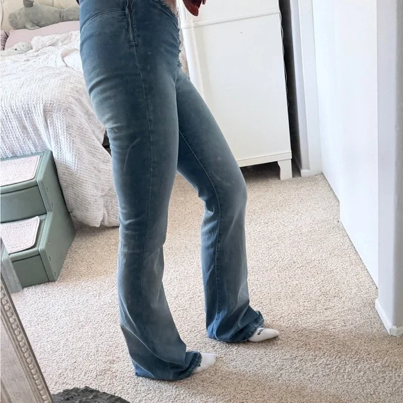 Long, lean jeans with low front rise - Picture 5 of 10
